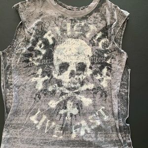 Men’s Affiction cut off shirt! Size large!